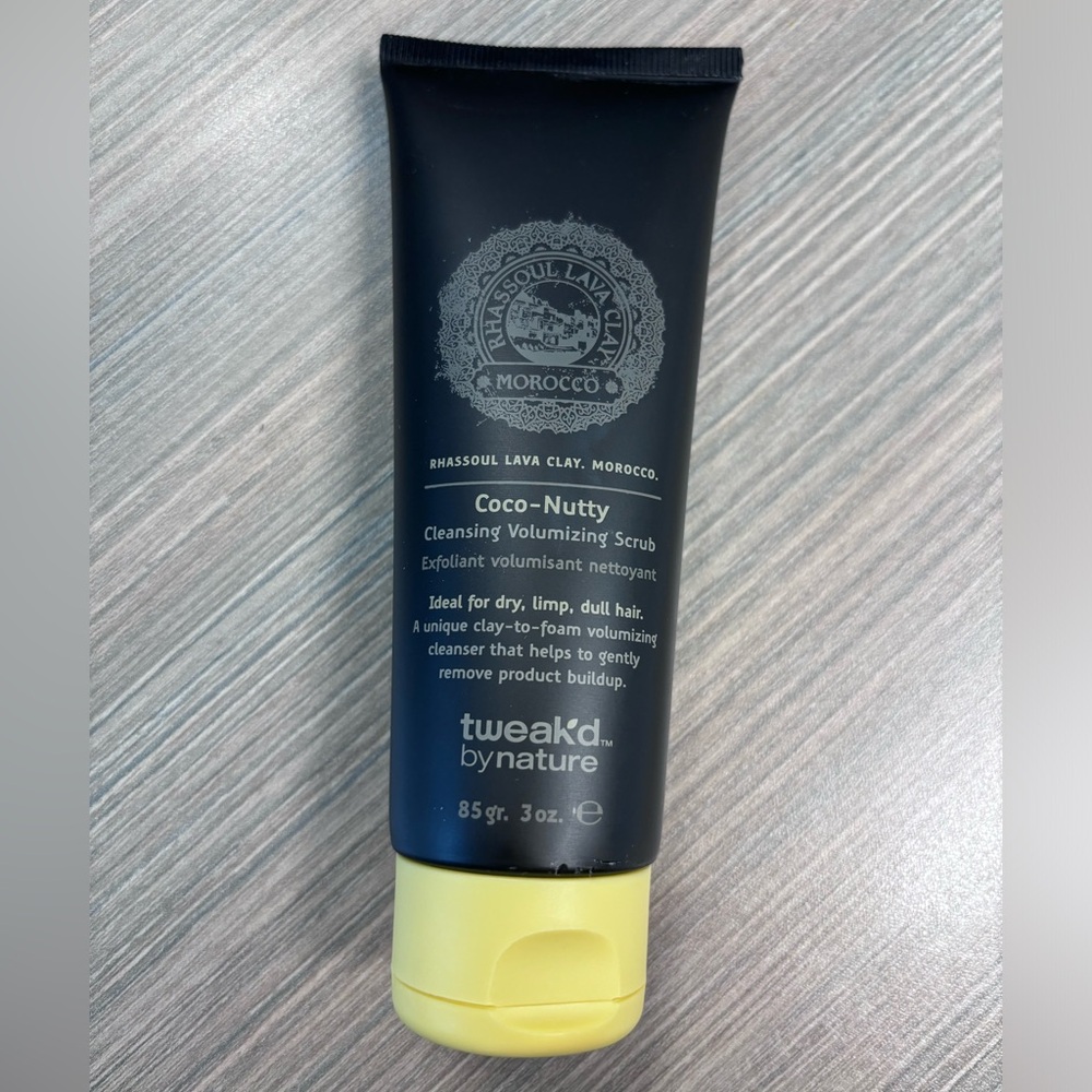 Coco-Nutty Cleansing Volumizing Scrub for dry, limp, dull hair. 85 gr. 3oz.